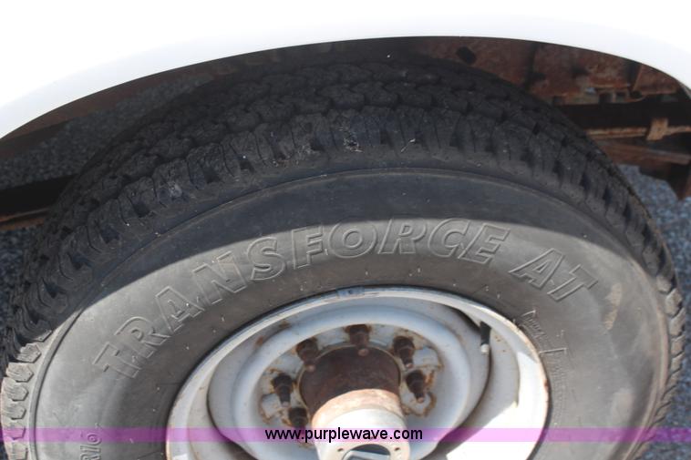 image for item H5043 1995 Ford F250 pickup truck