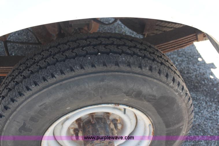 image for item H5043 1995 Ford F250 pickup truck