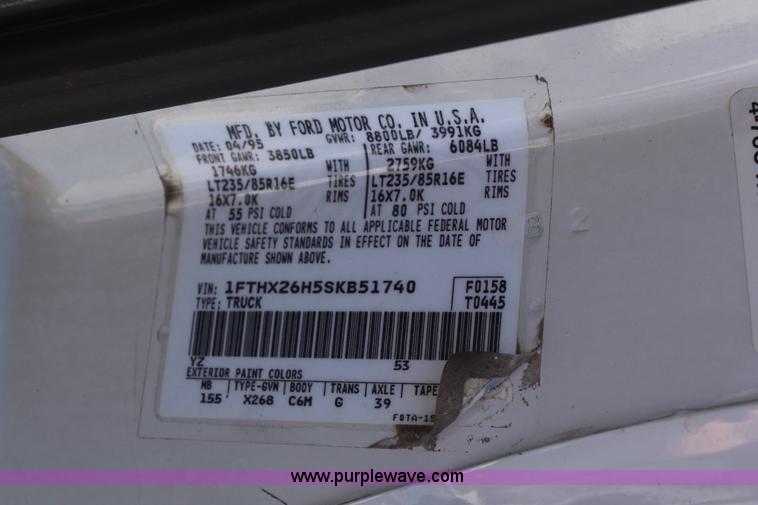 image for item H5043 1995 Ford F250 pickup truck