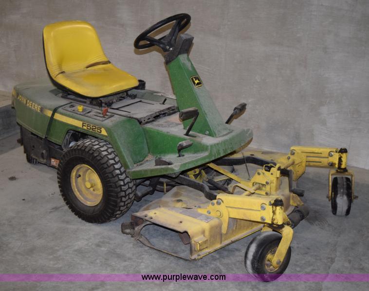 image for item H5067 John Deere F525 riding lawn mower