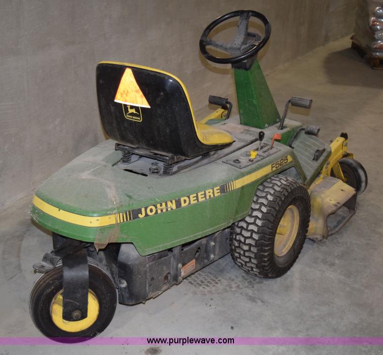 image for item H5067 John Deere F525 riding lawn mower