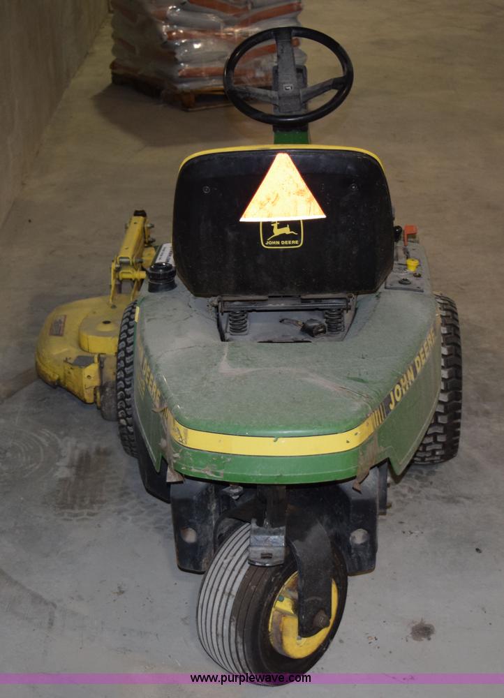 image for item H5067 John Deere F525 riding lawn mower