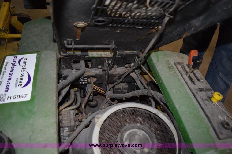 image for item H5067 John Deere F525 riding lawn mower