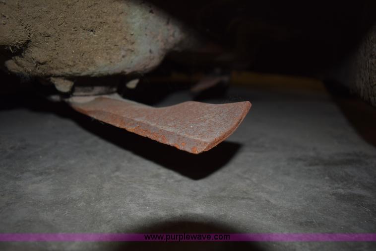 image for item H5067 John Deere F525 riding lawn mower