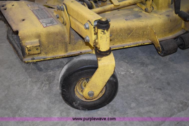 image for item H5067 John Deere F525 riding lawn mower