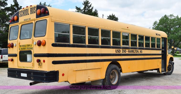 image for item H5070 1996 Ford B800 school bus