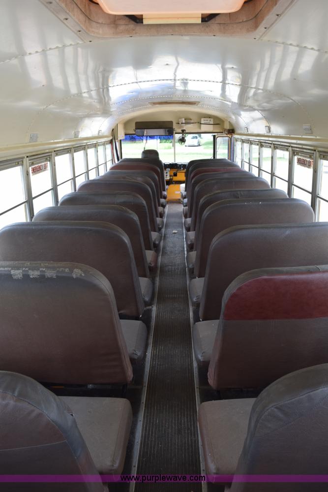 image for item H5070 1996 Ford B800 school bus