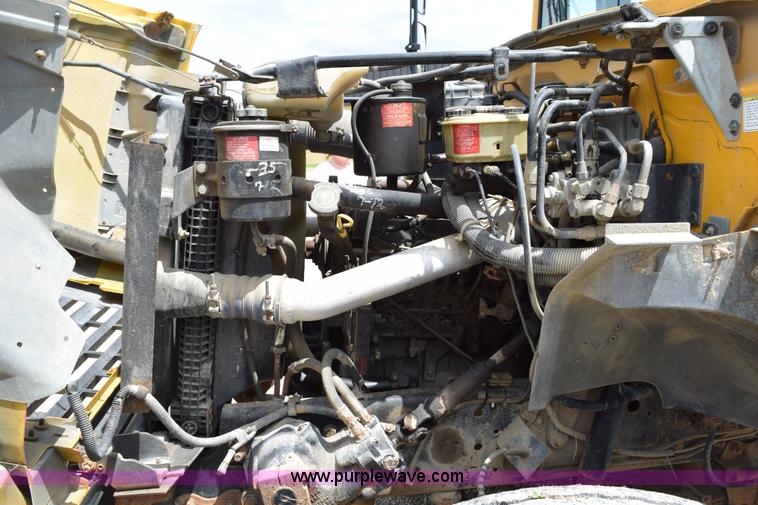 image for item H5070 1996 Ford B800 school bus