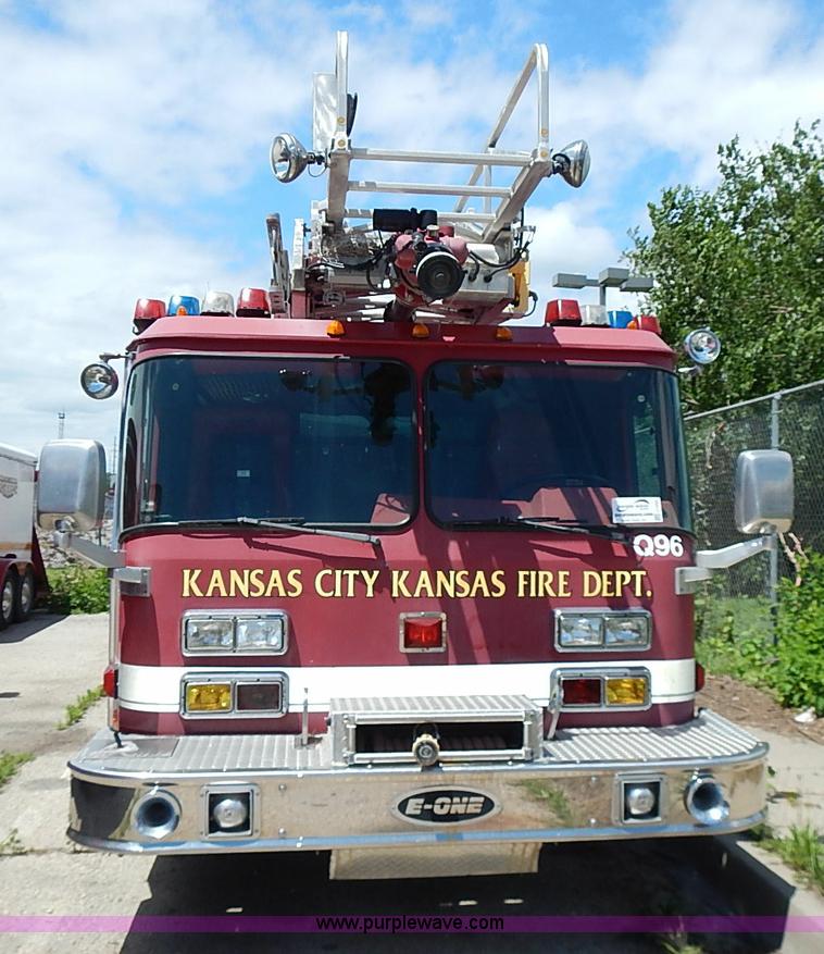 image for item J1232 1994 Hurricane fire truck