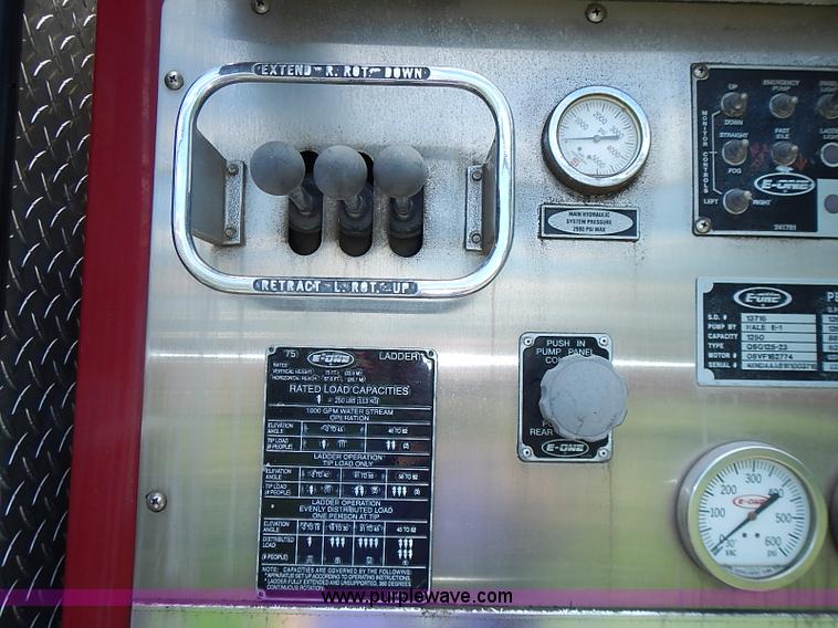 image for item J1232 1994 Hurricane fire truck