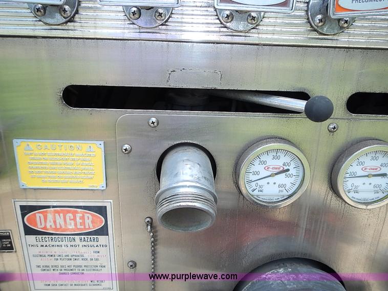 image for item J1232 1994 Hurricane fire truck