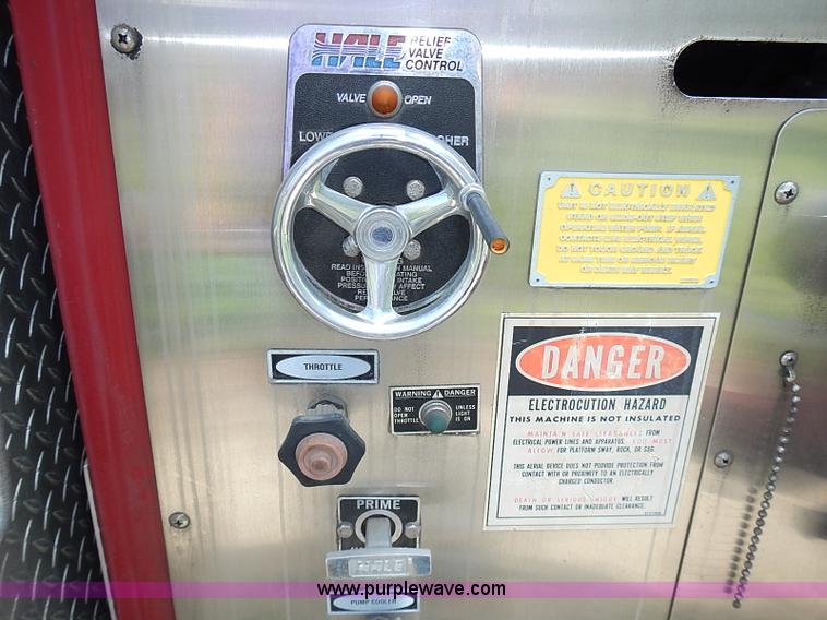 image for item J1232 1994 Hurricane fire truck