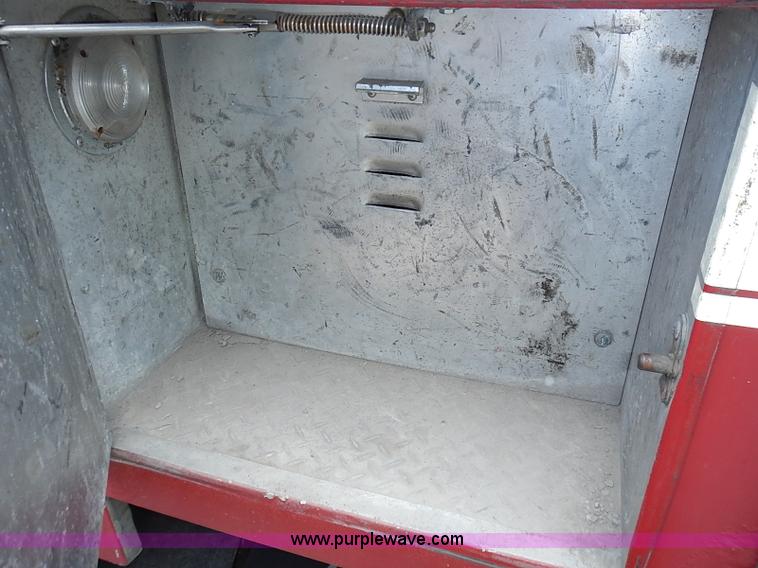 image for item J1232 1994 Hurricane fire truck