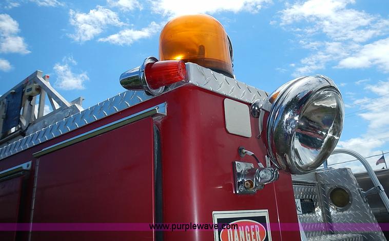 image for item J1232 1994 Hurricane fire truck