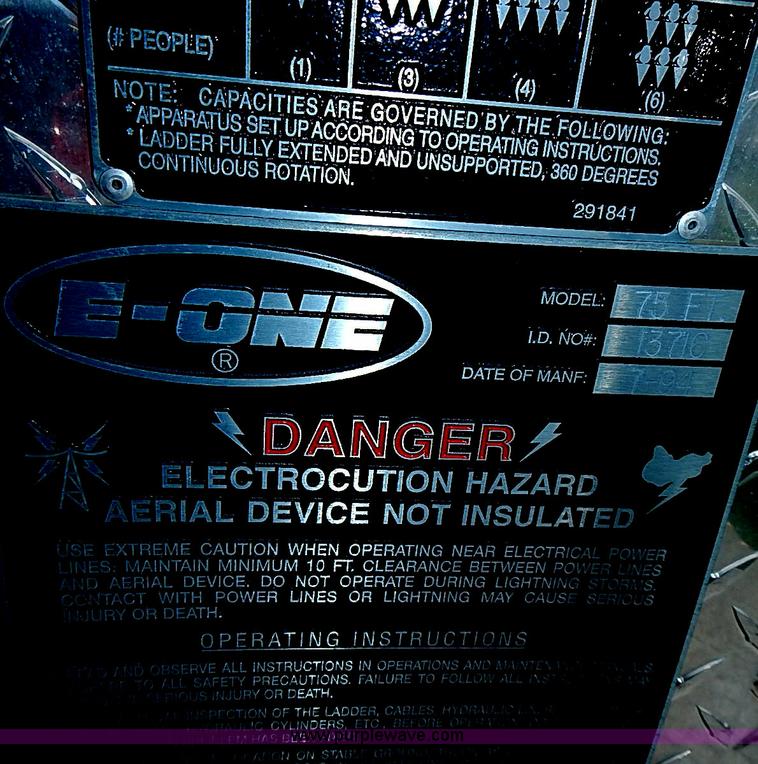 image for item J1232 1994 Hurricane fire truck