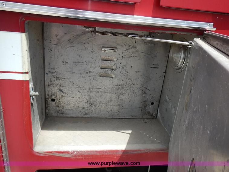 image for item J1232 1994 Hurricane fire truck