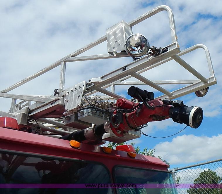 image for item J1232 1994 Hurricane fire truck