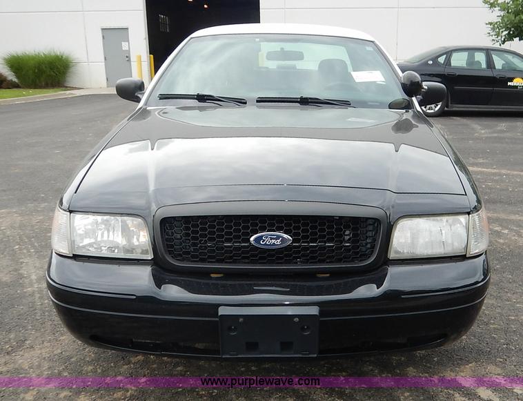 image for item J3863 2009 Ford Crown Victoria Police Interceptor