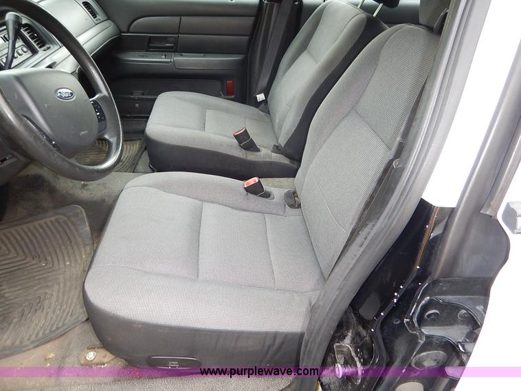 image for item J3863 2009 Ford Crown Victoria Police Interceptor