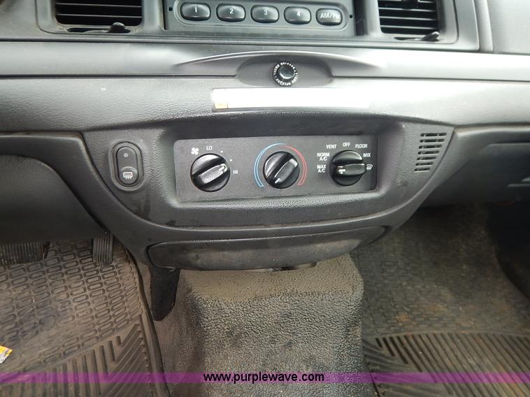 image for item J3863 2009 Ford Crown Victoria Police Interceptor