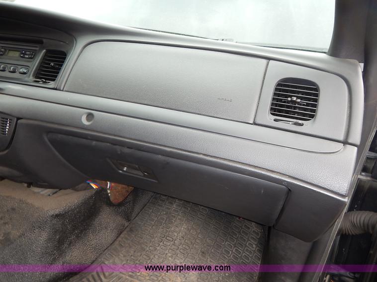 image for item J3863 2009 Ford Crown Victoria Police Interceptor