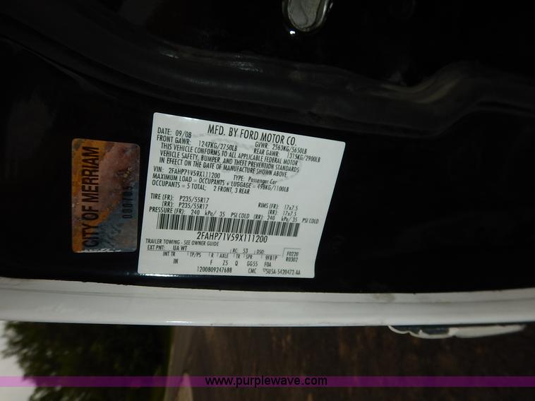 image for item J3863 2009 Ford Crown Victoria Police Interceptor