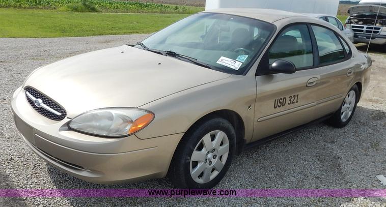 image for item J3871 2001 Ford Taurus LX