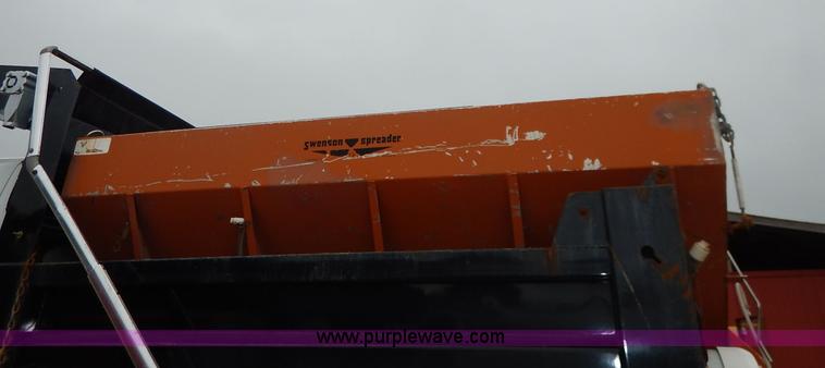 image for item J3881 1996 Swenson EV100 spreader