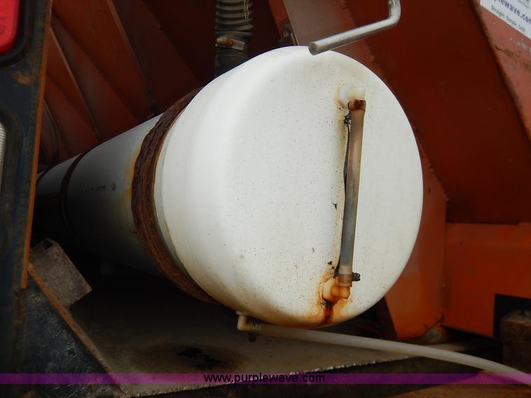 image for item J3881 1996 Swenson EV100 spreader