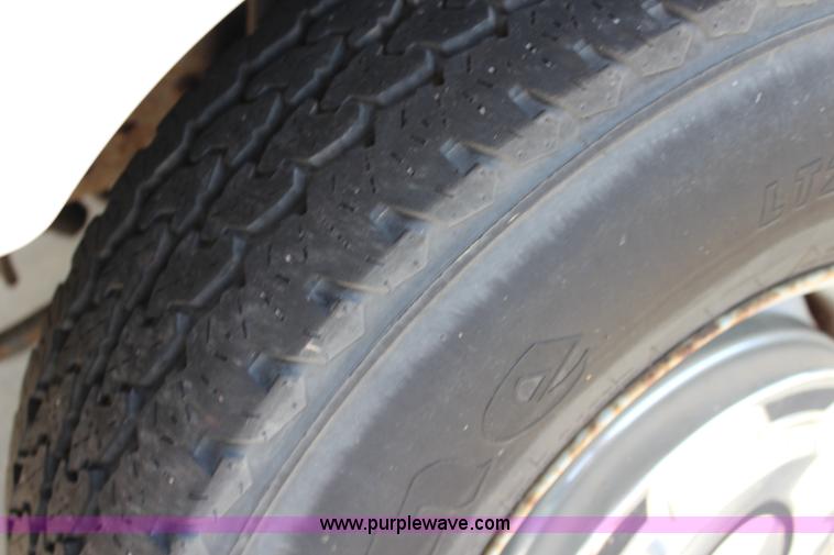 image for item J5990 1995 Ford F250 HD XL pickup truck