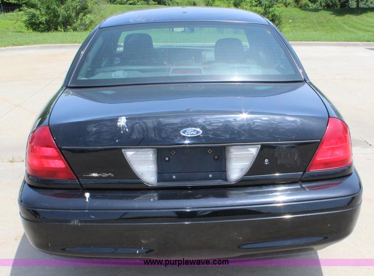 image for item J5991 2008 Ford Crown Victoria Police Interceptor