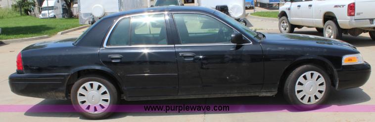 image for item J5991 2008 Ford Crown Victoria Police Interceptor