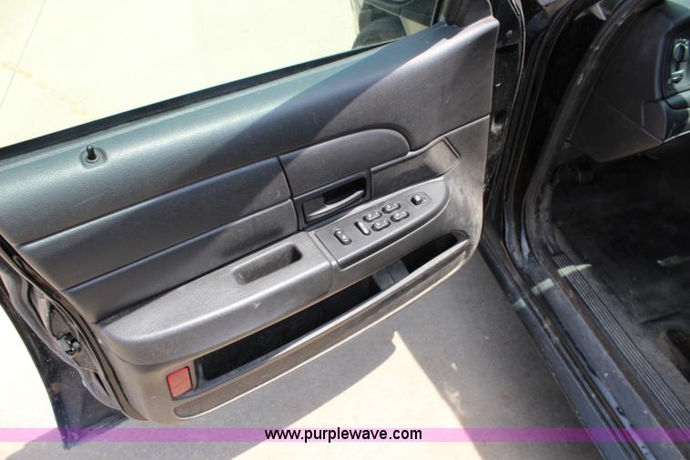 image for item J5991 2008 Ford Crown Victoria Police Interceptor