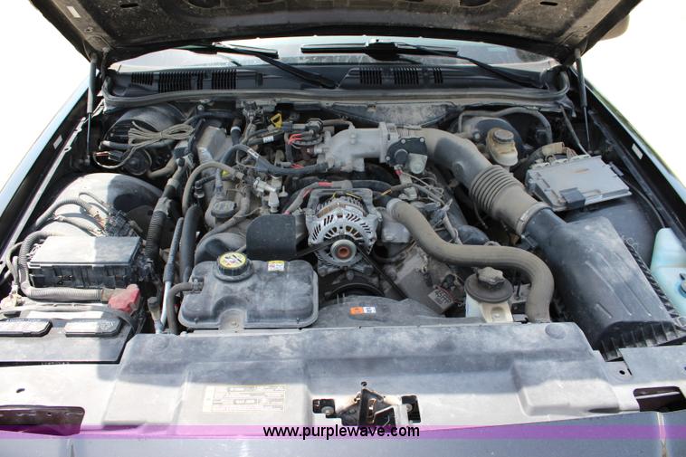 image for item J5991 2008 Ford Crown Victoria Police Interceptor