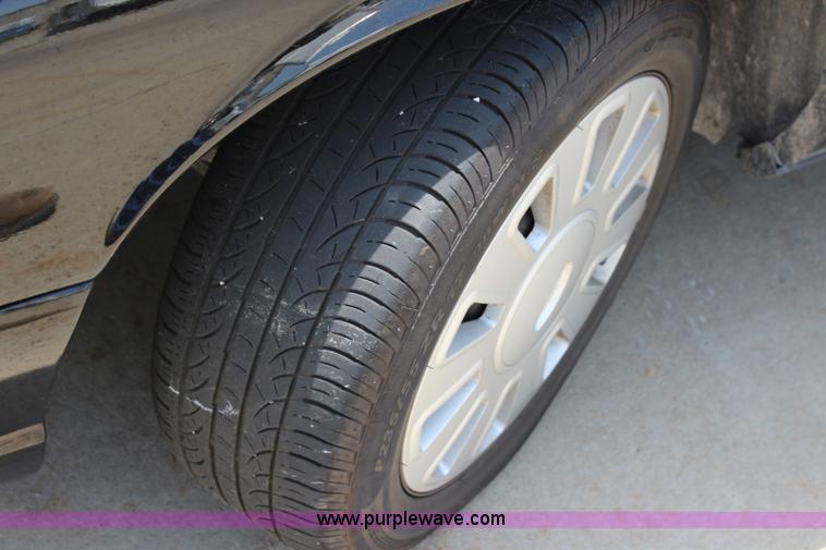 image for item J5991 2008 Ford Crown Victoria Police Interceptor