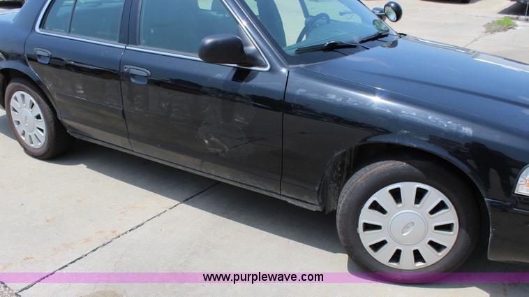 image for item J5991 2008 Ford Crown Victoria Police Interceptor