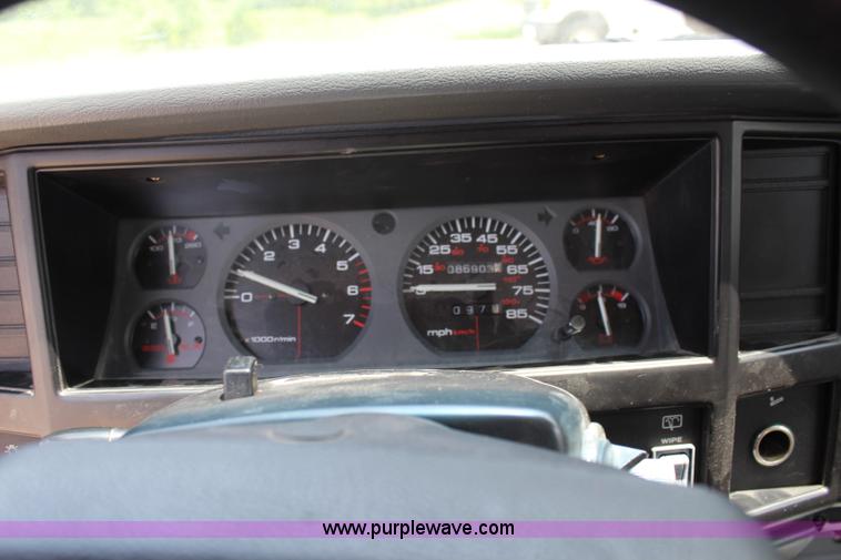 image for item J5995 1995 Jeep Cherokee SE SUV