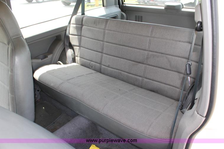 image for item J5995 1995 Jeep Cherokee SE SUV