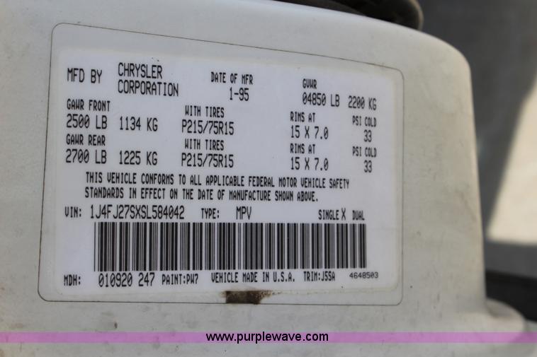 image for item J5995 1995 Jeep Cherokee SE SUV