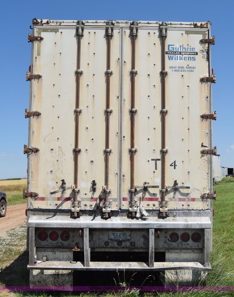 image for item J6590 2002 Guthrie Wilkens live bottom trailer