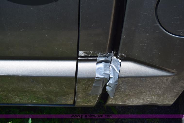 image for item J6603 2006 Dodge Dakota SLT Quad Cab pickup truck