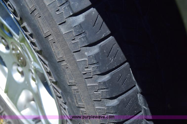 image for item J6603 2006 Dodge Dakota SLT Quad Cab pickup truck