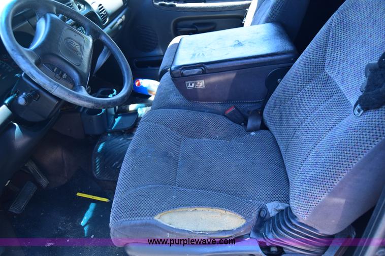 image for item J6606 1999 Dodge Ram 1500 Quad Cab pickup truck