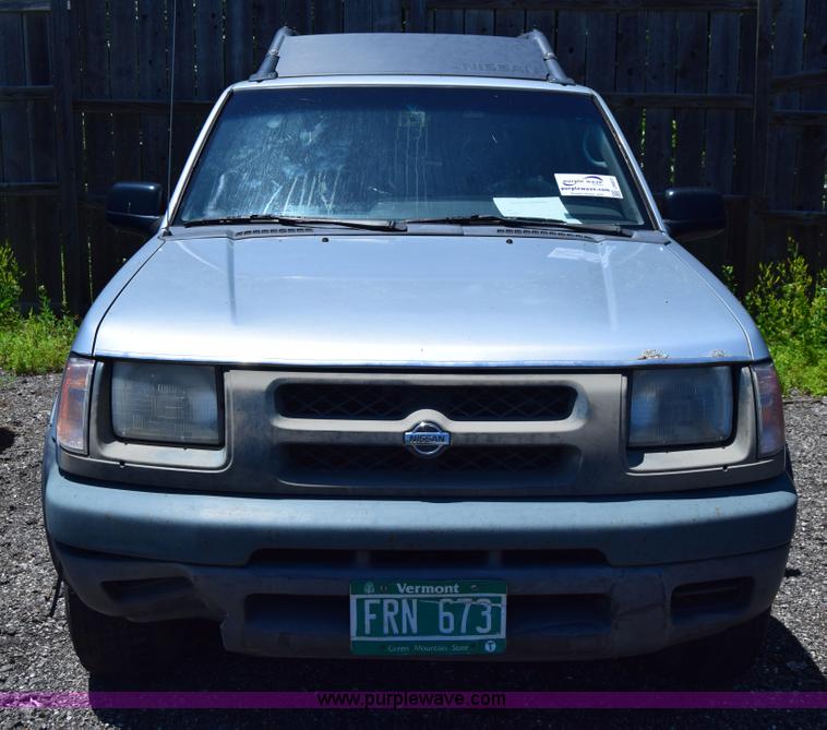 image for item J6607 2000 Nissan Xterra SUV