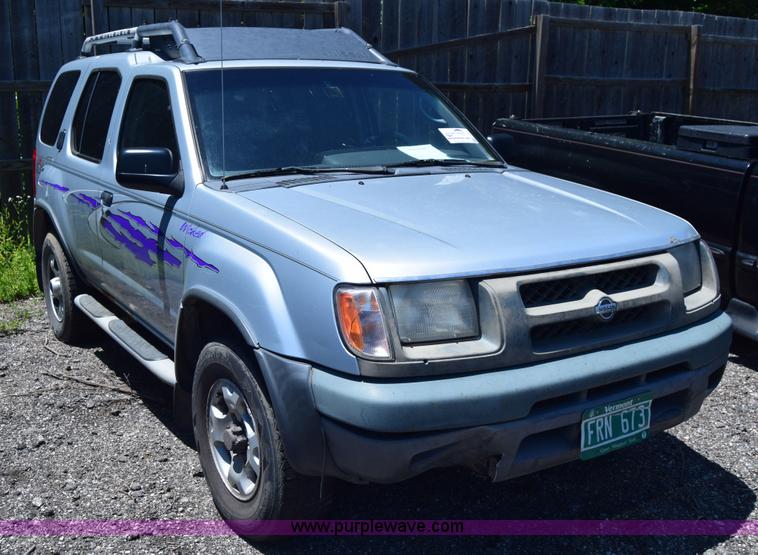 image for item J6607 2000 Nissan Xterra SUV