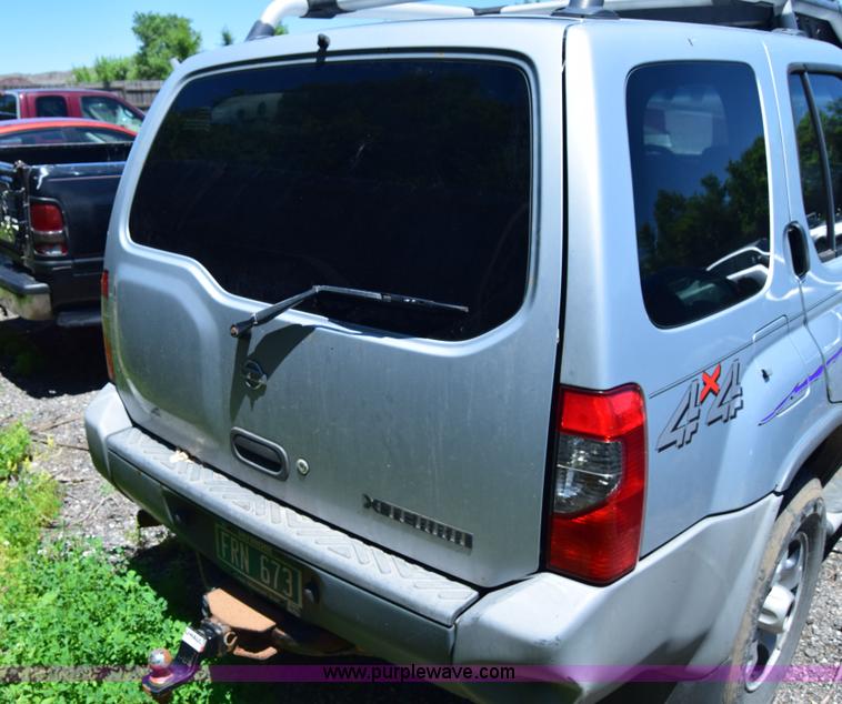 image for item J6607 2000 Nissan Xterra SUV
