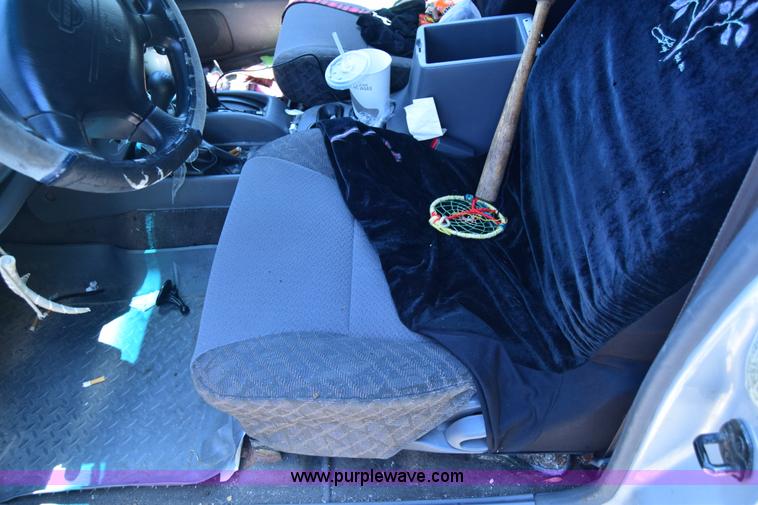 image for item J6607 2000 Nissan Xterra SUV