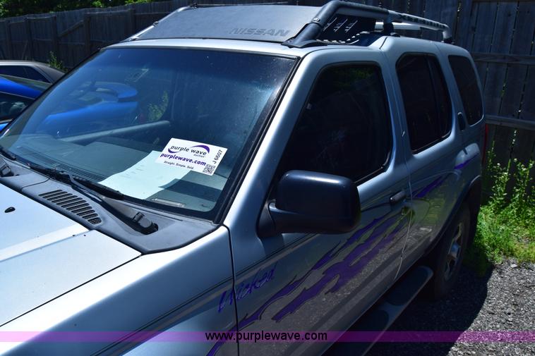 image for item J6607 2000 Nissan Xterra SUV