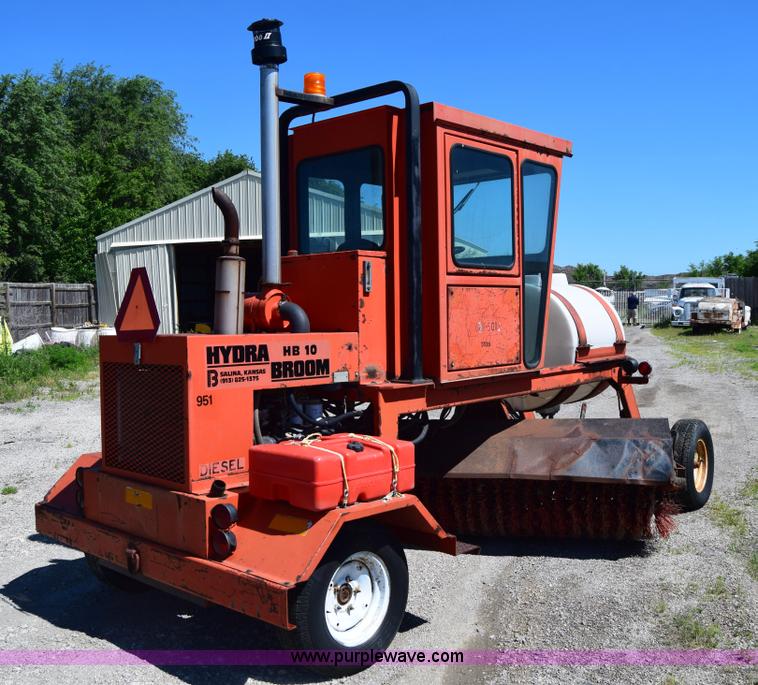 image for item J6611 Bergkamp Hydra-Broom