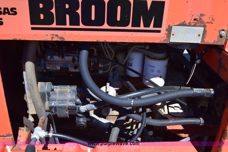 image for item J6611 Bergkamp Hydra-Broom